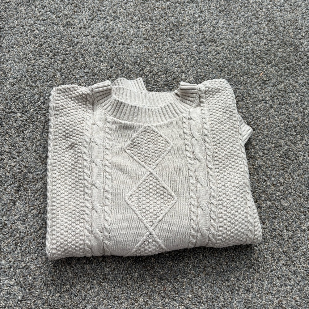 Hollister Cream Textured Cable Knit Sweater